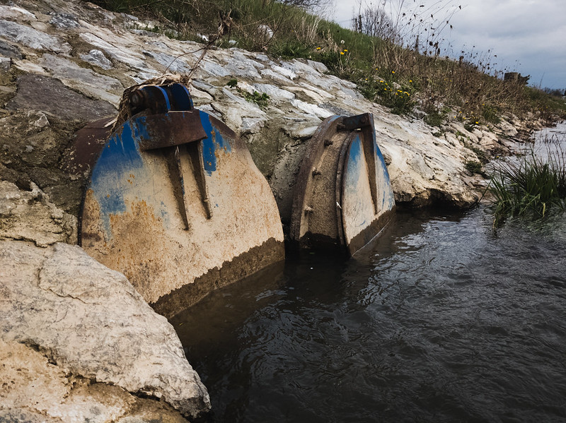 Sewage dumping in rivers