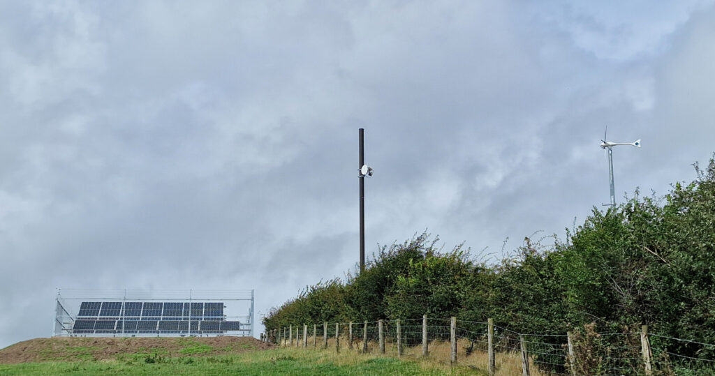 BT powers mobile phone mast with renewable energy