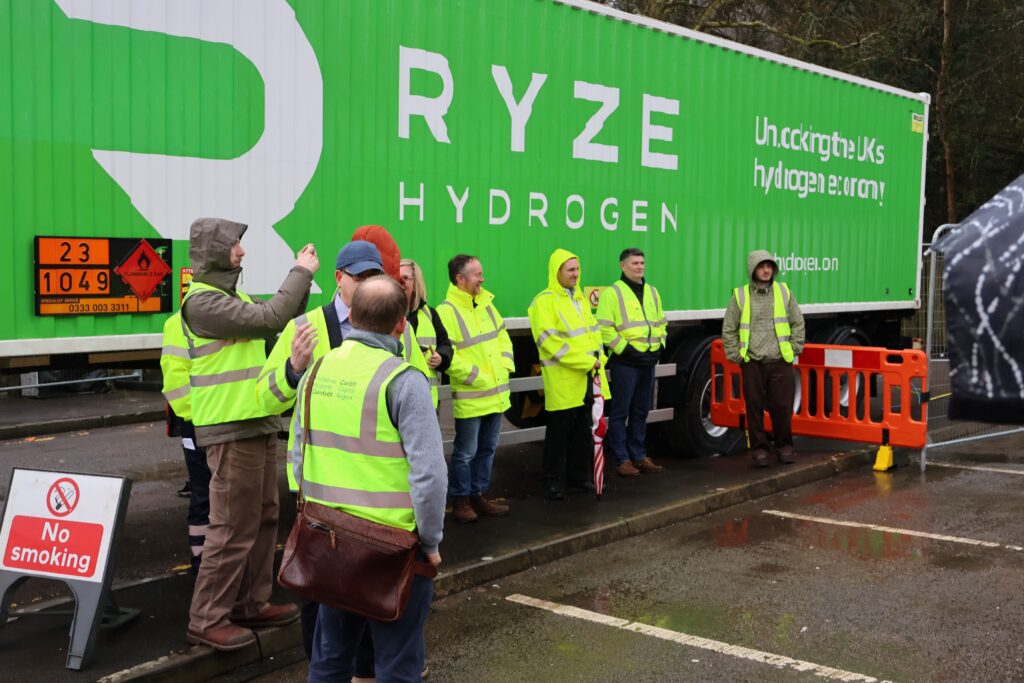 Rhondda and Caerphilly councils begin hydrogen refuse vehicle trials